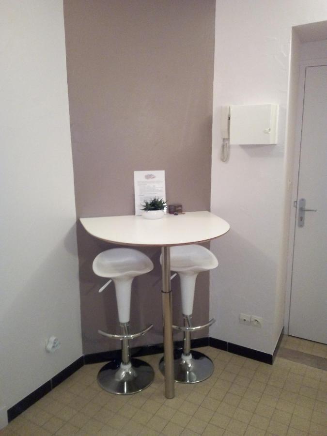 Studio 2 Pers En Vieille Ville Parking Gratuit - By La Source D'Orfee Boulogne-sur-Mer Szoba fotó